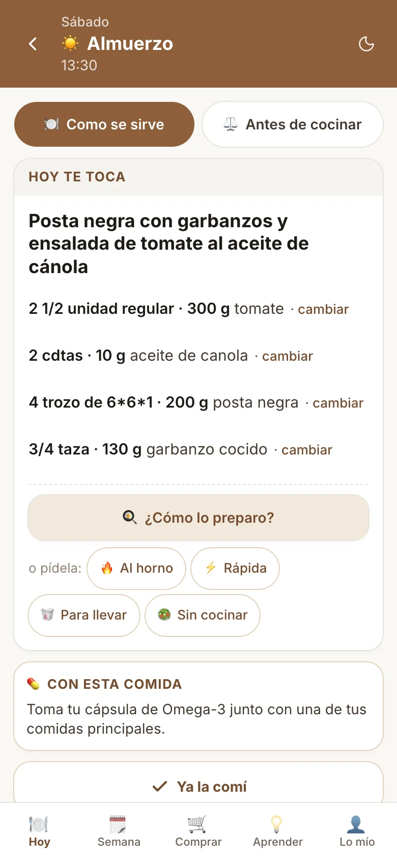 El almuerzo: posta negra con garbanzos y ensalada de tomate, con cada cantidad y la opción de cambiarla, y el botón ¿Cómo lo preparo?.